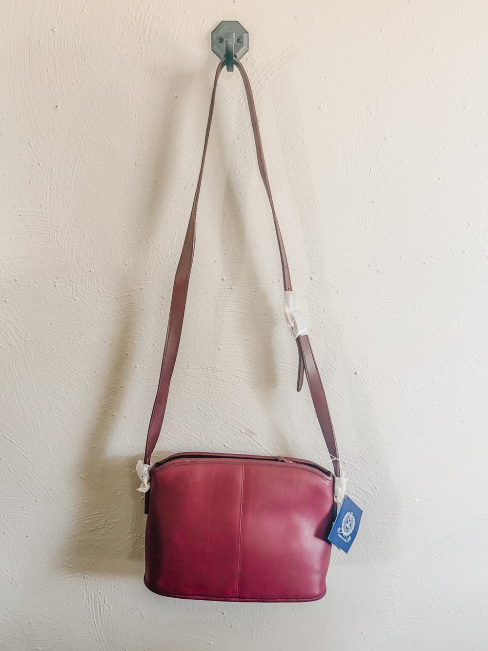 NWT Medallion by Wathne Leather Shoulder Bag